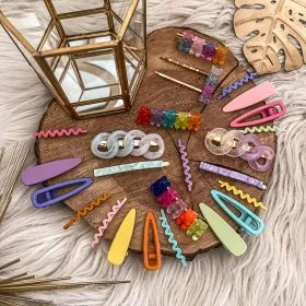 HAIR CLIPS