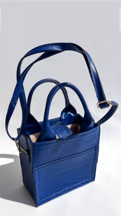 Alternative view of Atenea Tote Cobalto
