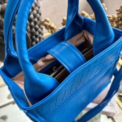 Alternative view of Atenea Tote Azul Eléctrico