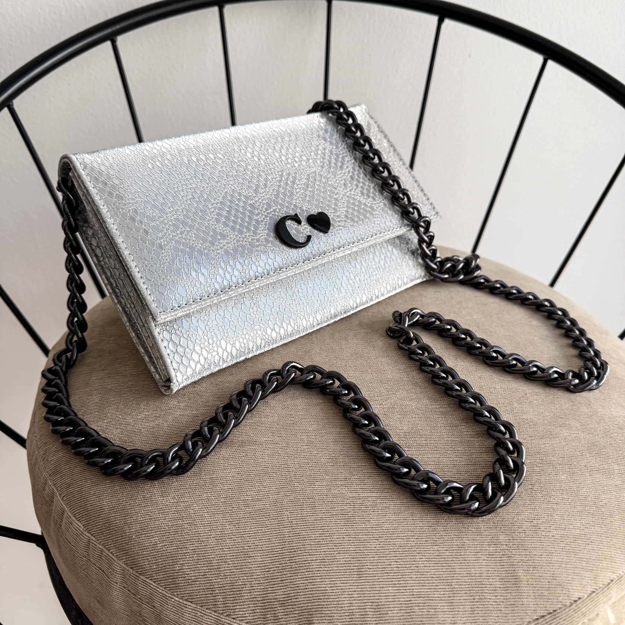 Aura Bag Glitter Snake Silver Herrajes Negro