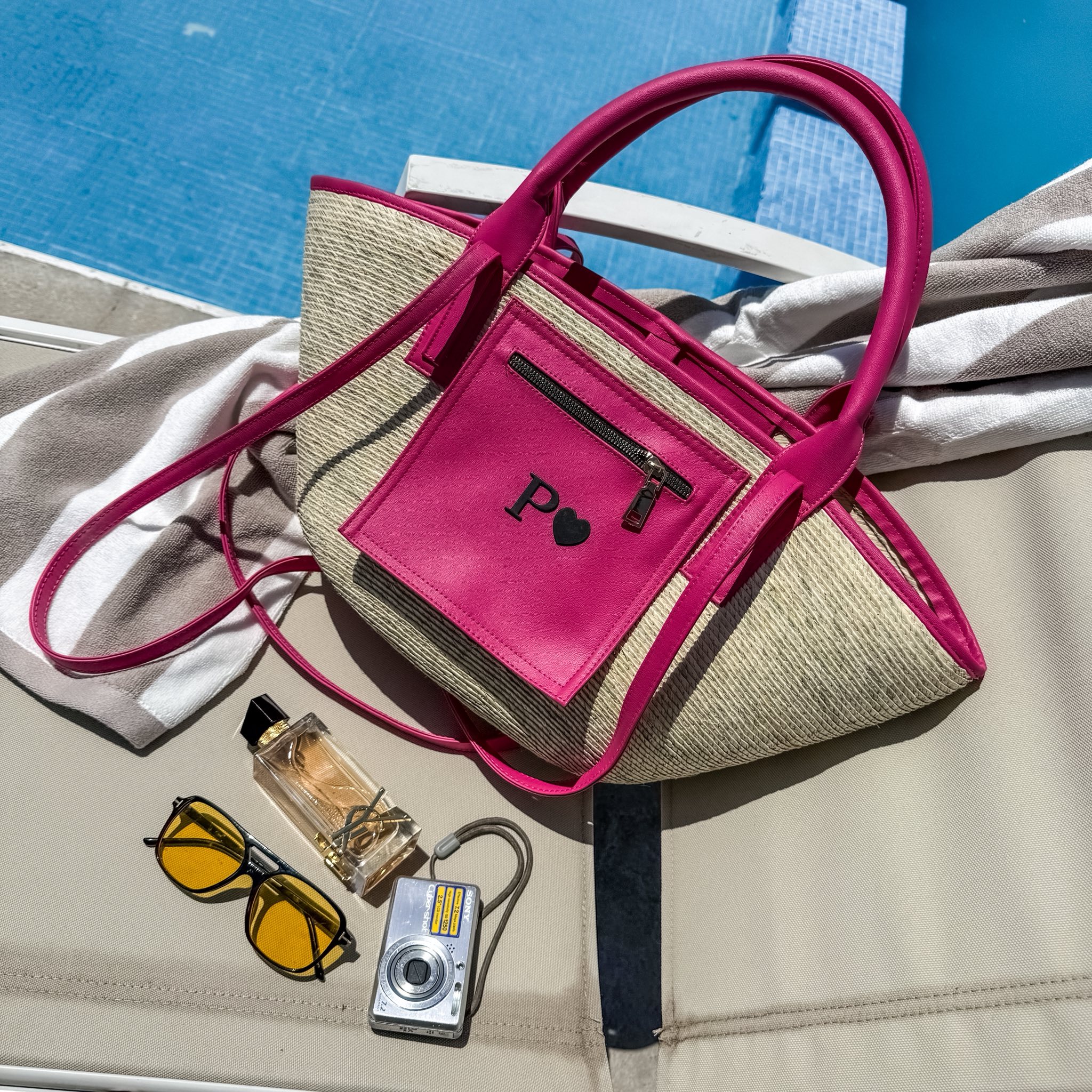 Solena Medium Flamingo