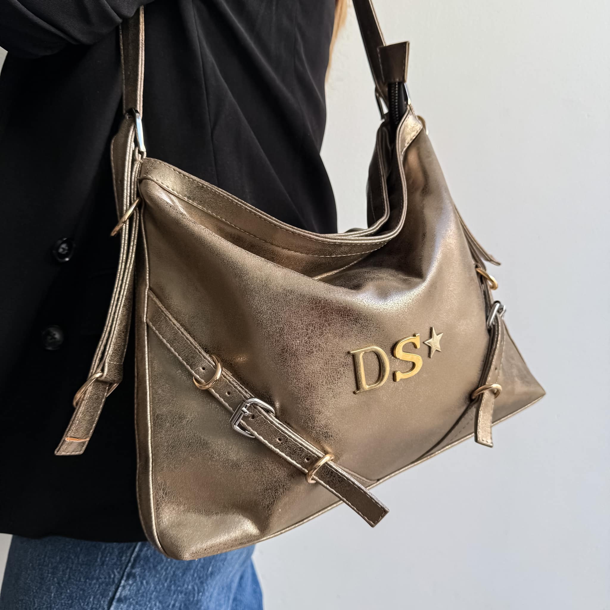 Raissa Luxe Aluminio Textura Herrajes Mixtos