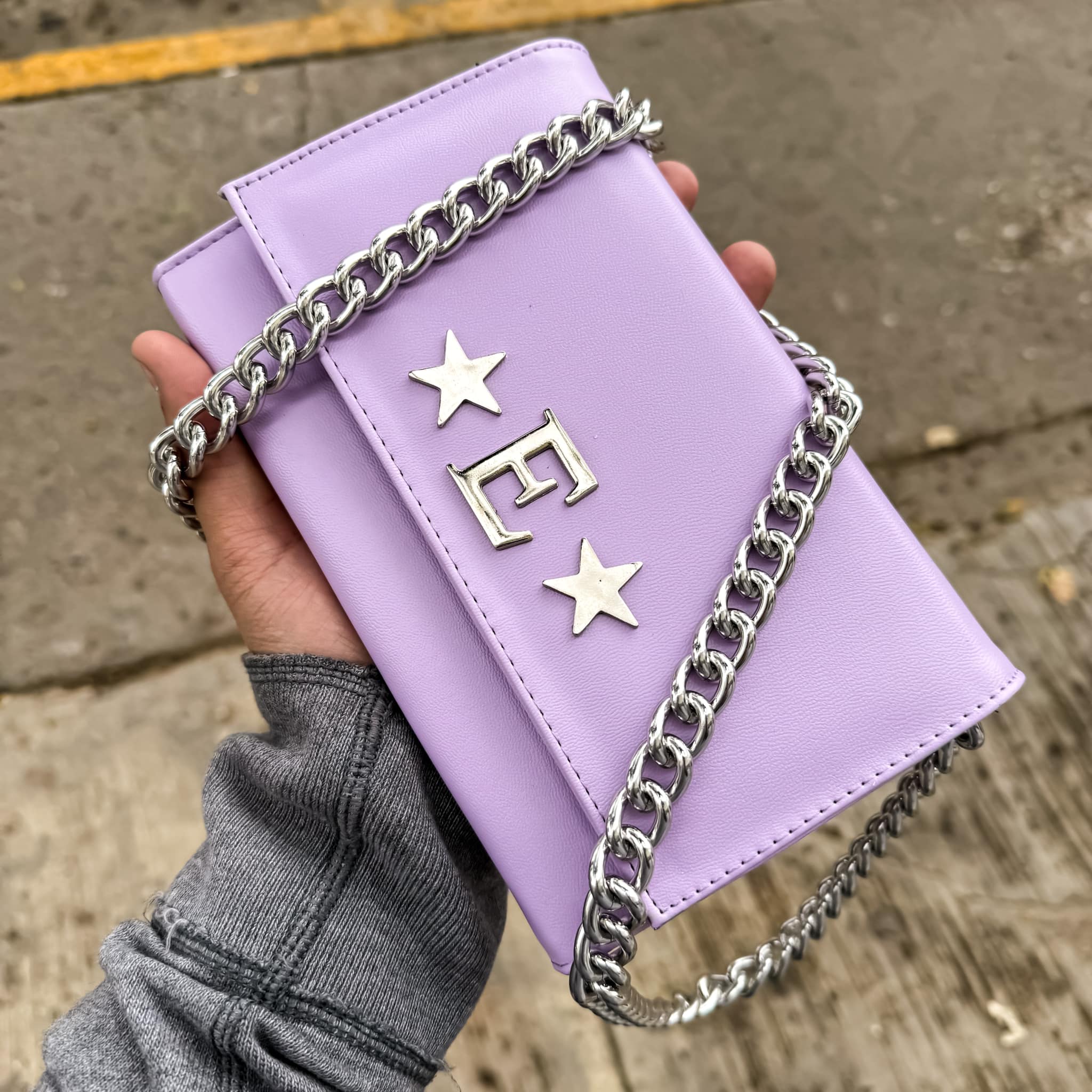 Aura Clutch - Bag Lavanda Cadena Chunky Plata