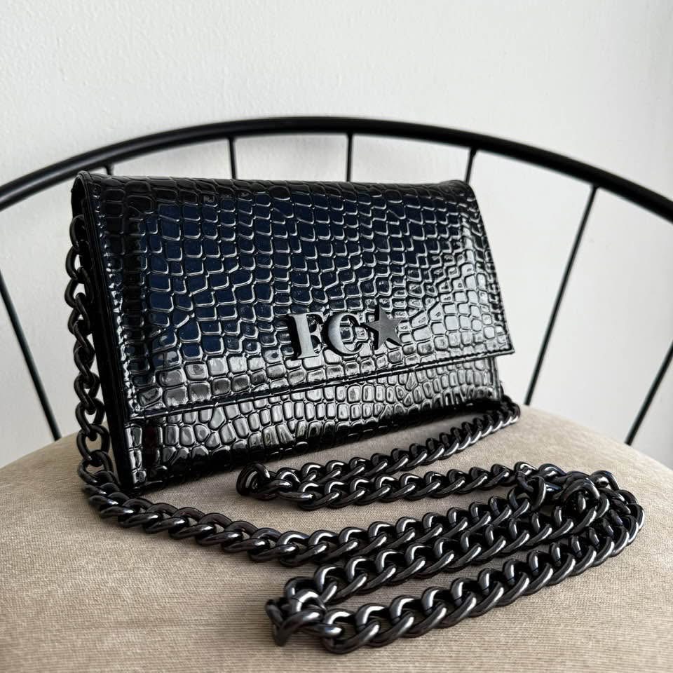 Aura Bag Croco Negro Herrajes Negro