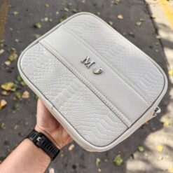 CROSSBODY