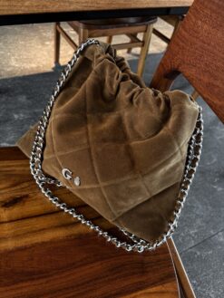Hera Bag Cadena Plata Color Velvet Camel