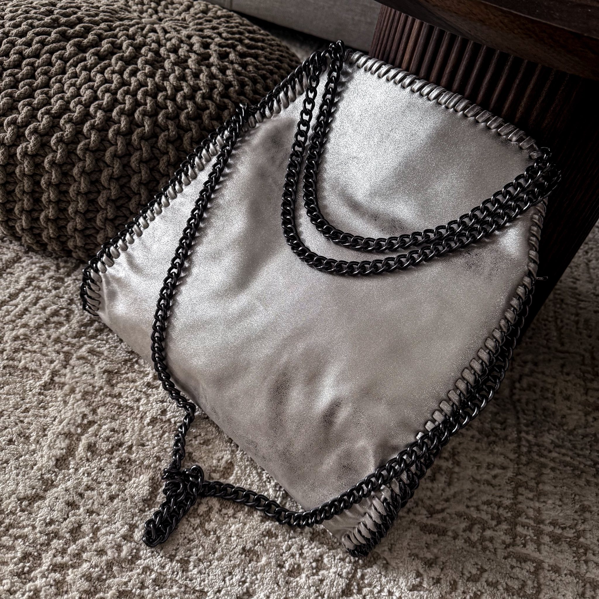 Kyra Silver Herrajes Negros