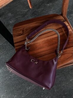 Nyssa Burgundy Herraje Plata