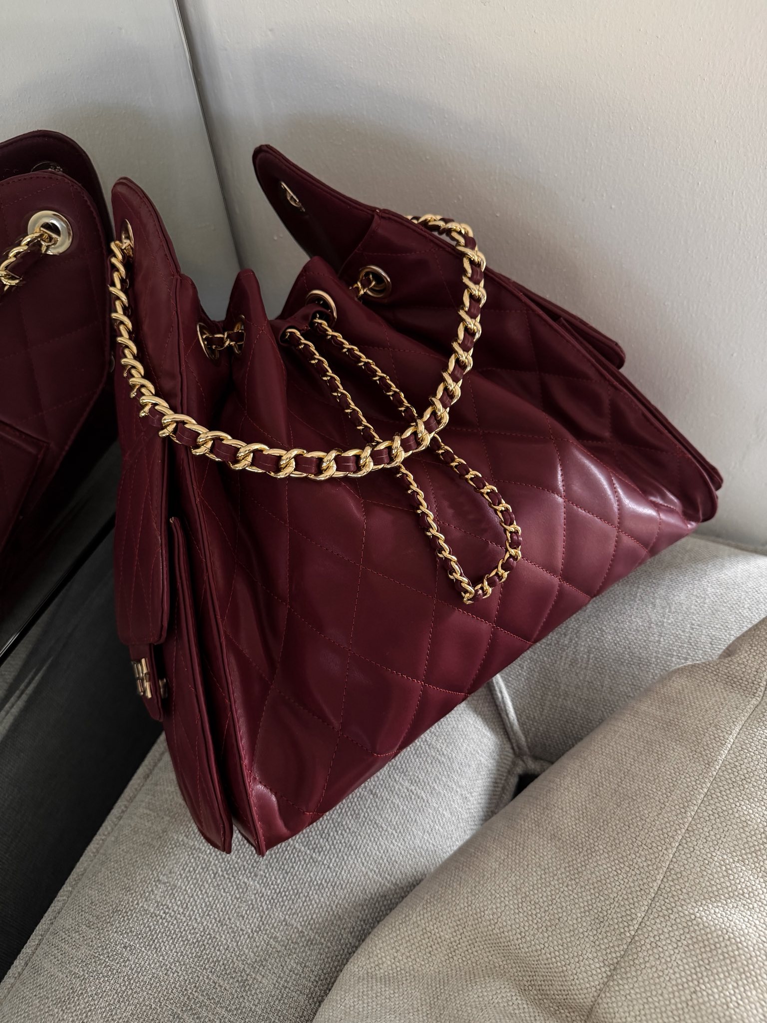 Soho 25 Large Burgundy Herraje Oro