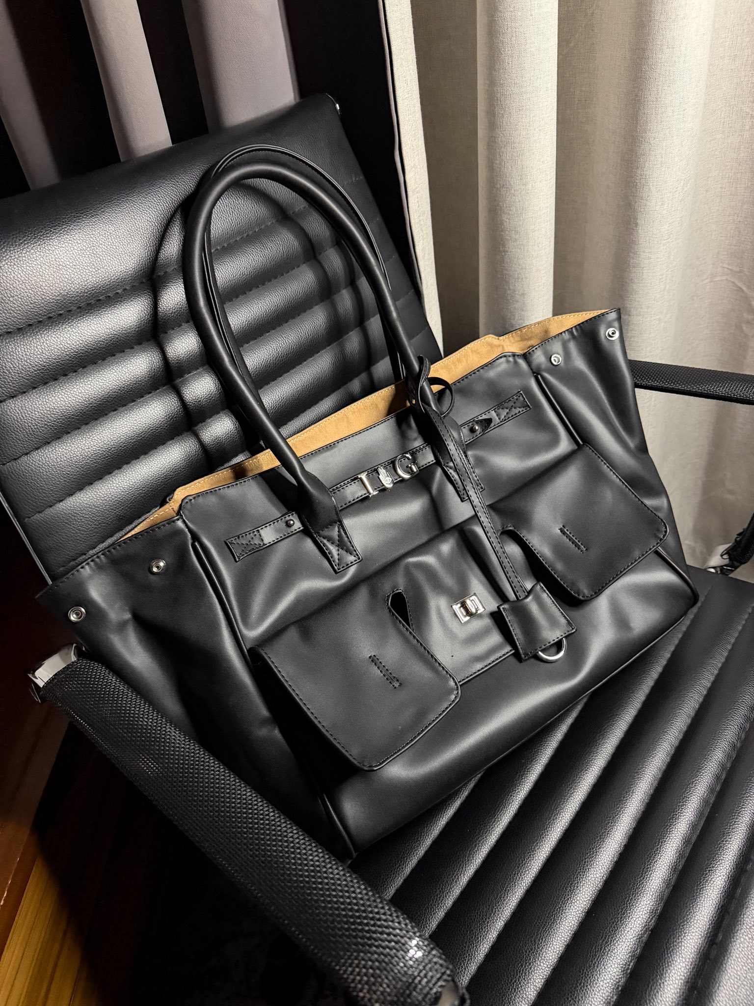 Élite Tote + Cierre - Negro