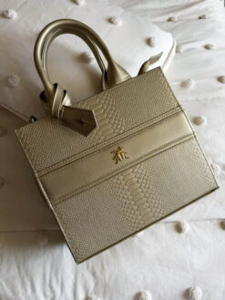 Premium Tote Mediana Soft Gold (Tag Incluido)