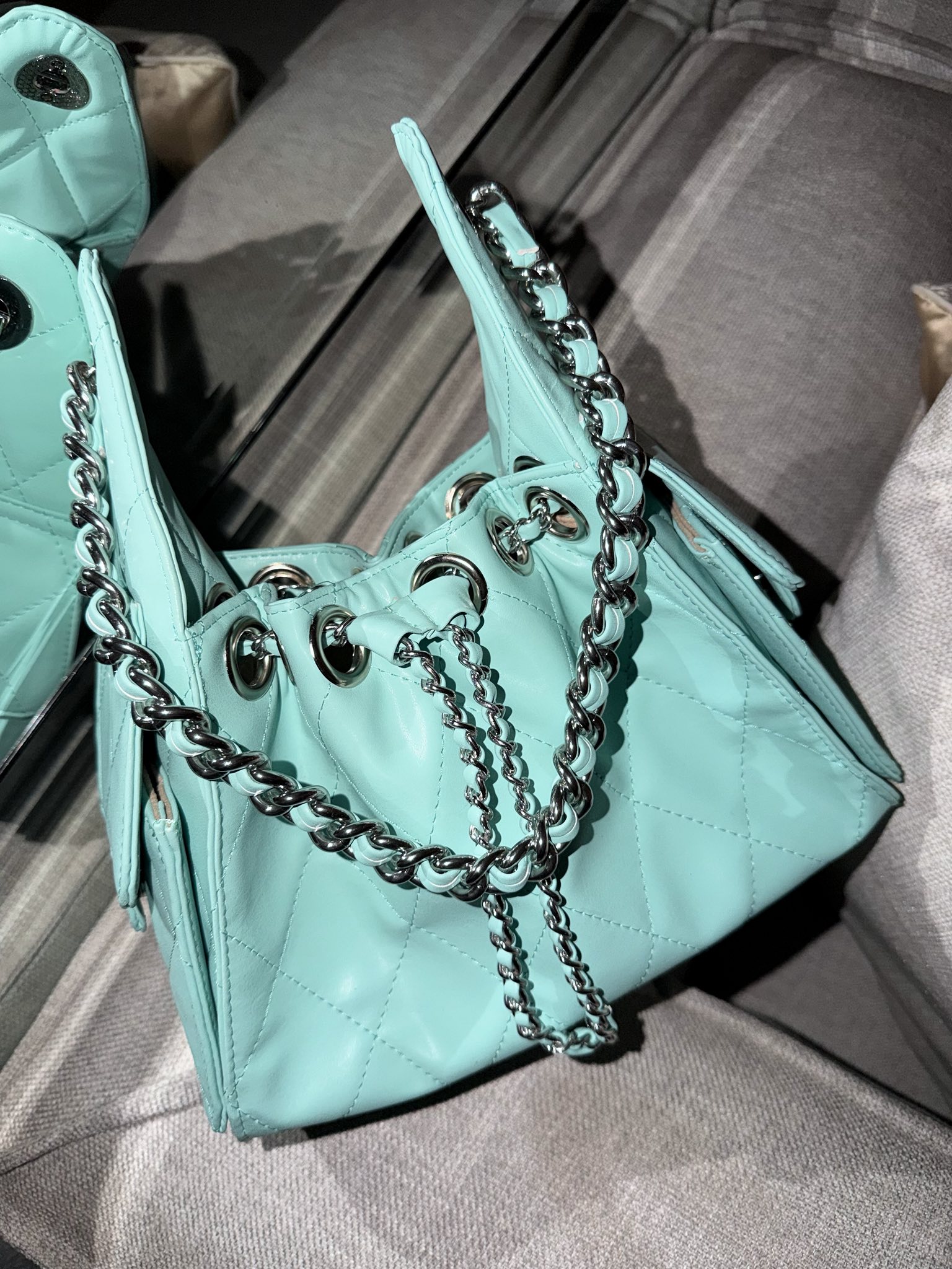 Soho 25 Small Tiffany Herraje Plata