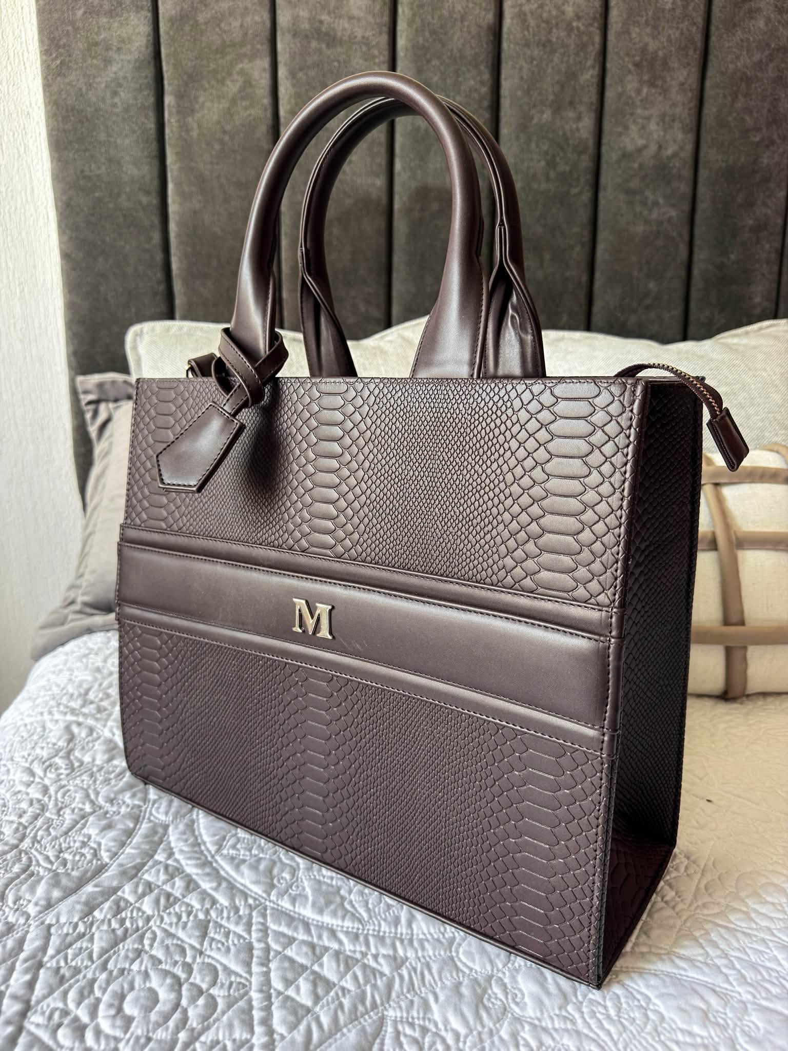 Premium Tote Chocolate (Tag Incluido)