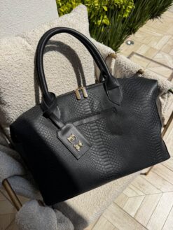 Pañalera Baby Bag Pitón Negro Herraje Oro (Grabada)