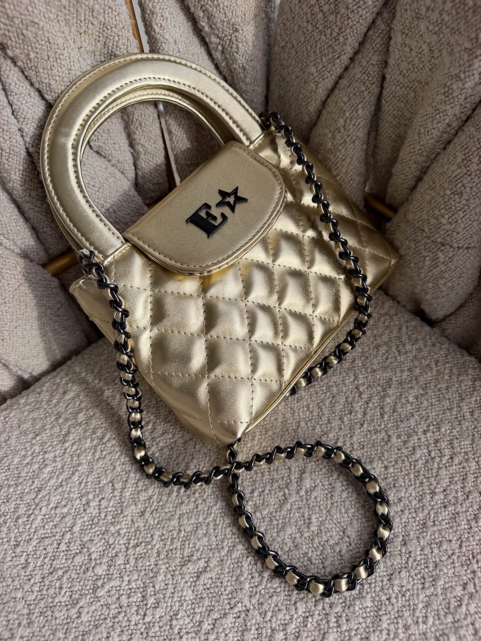 Kelly Nano Champagne - Herraje Negros