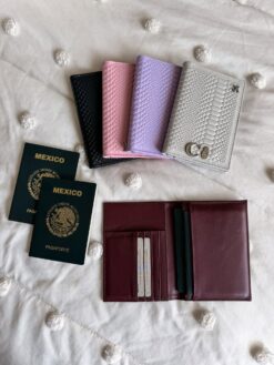 PORTA PASAPORTE PIEL