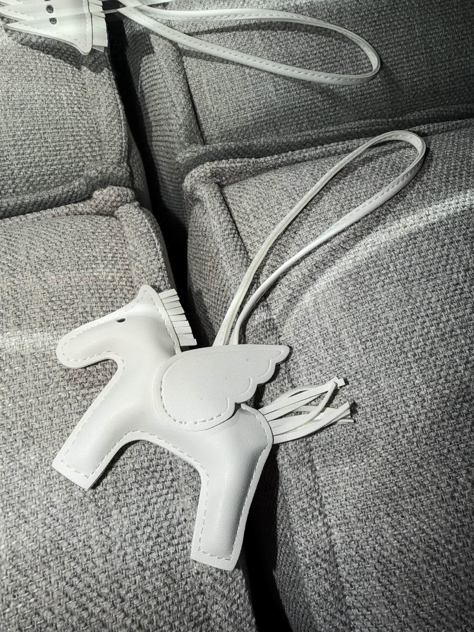 Pegaso Blanco Puro - Bag Charm