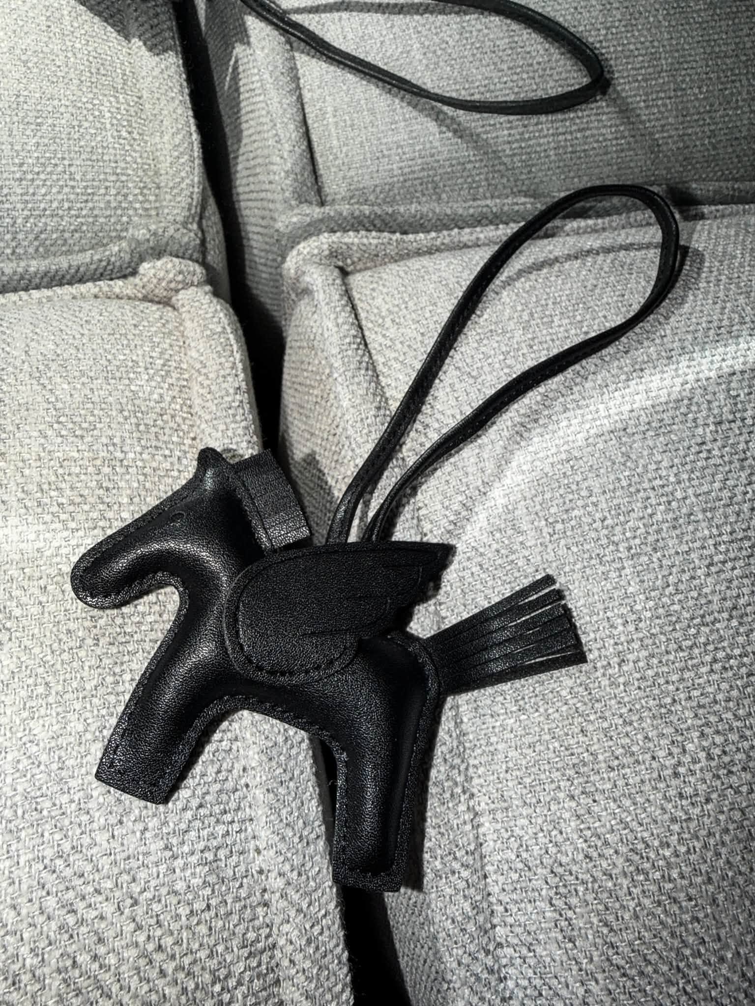 Pegaso Negro Puro - Bag Charm